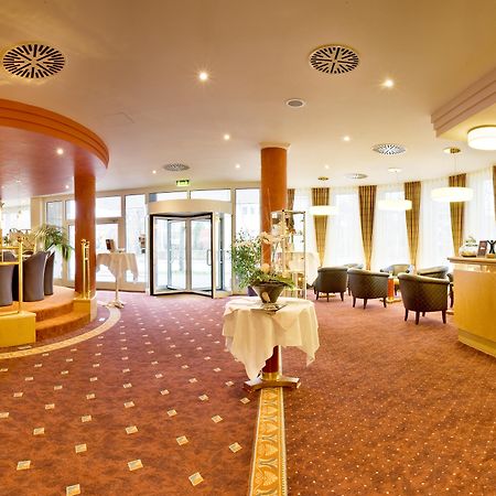 Erikson Hotel Зинделфинген Екстериор снимка
