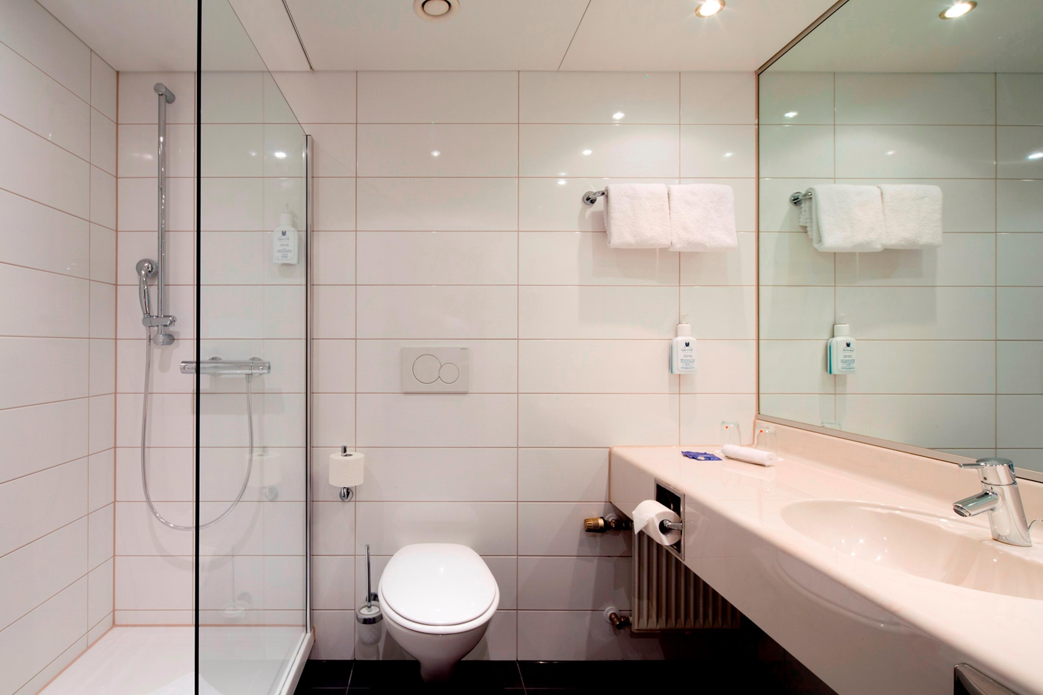 Erikson Hotel Зинделфинген Екстериор снимка