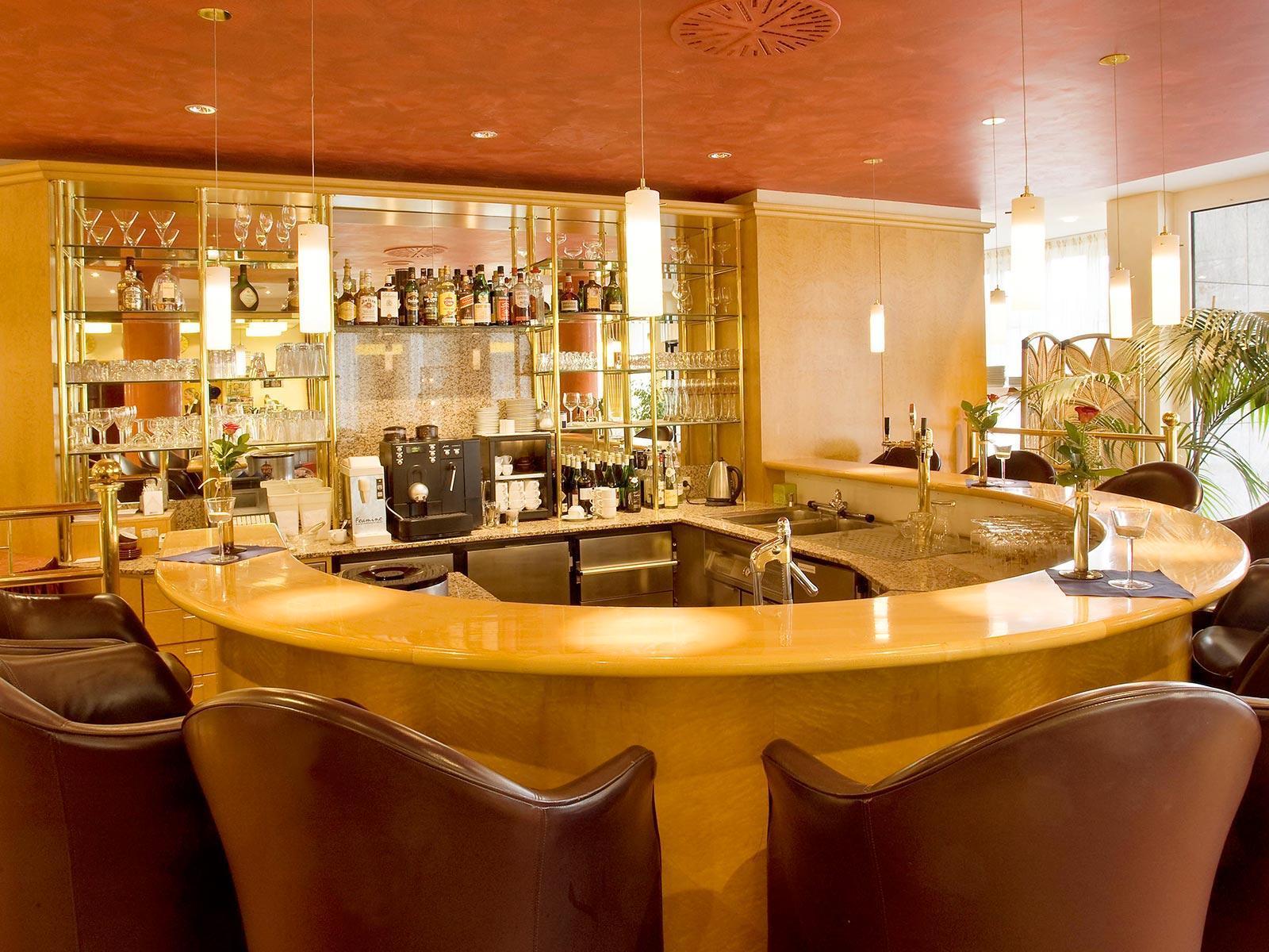 Erikson Hotel Зинделфинген Екстериор снимка