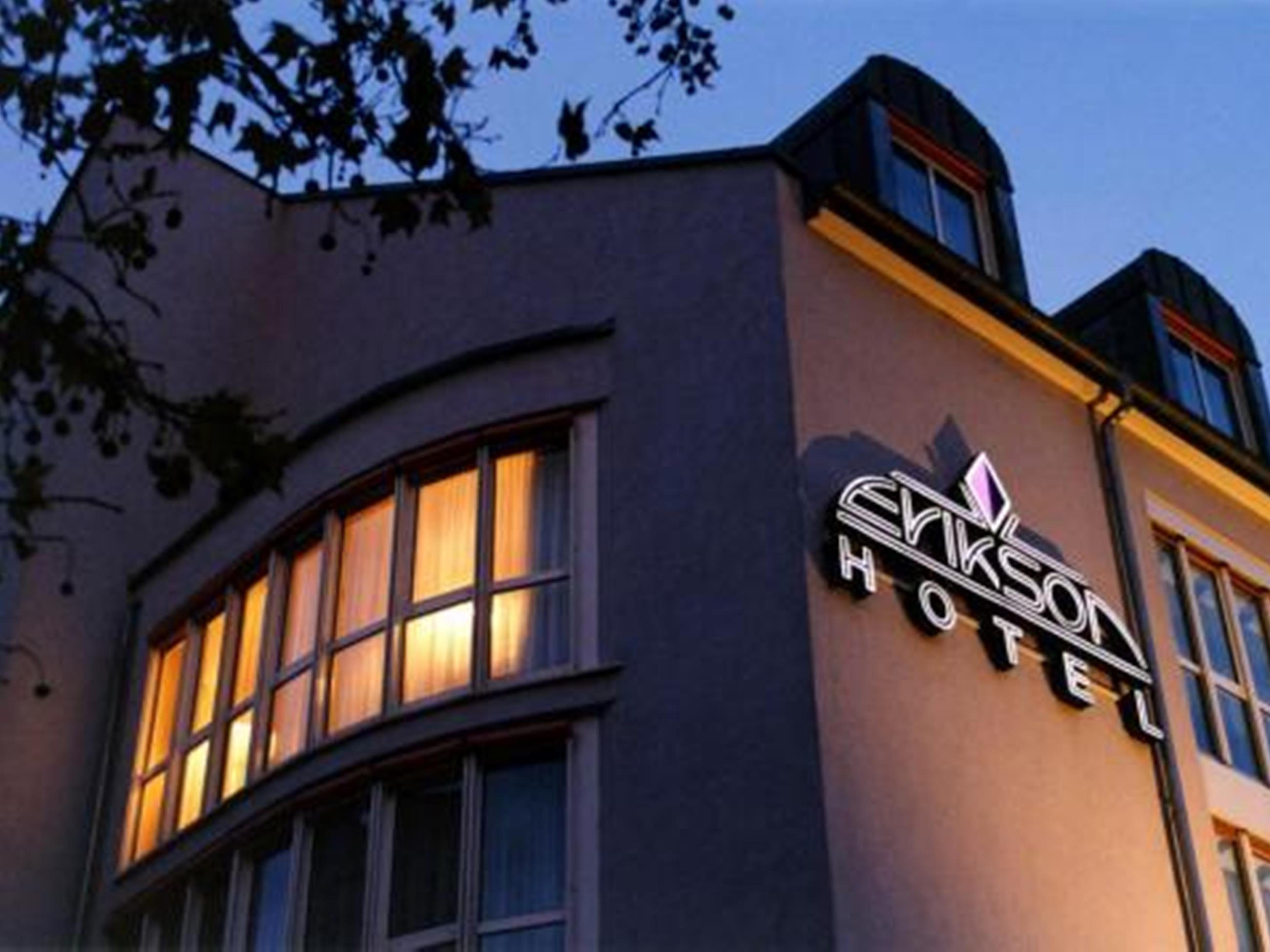 Erikson Hotel Зинделфинген Екстериор снимка