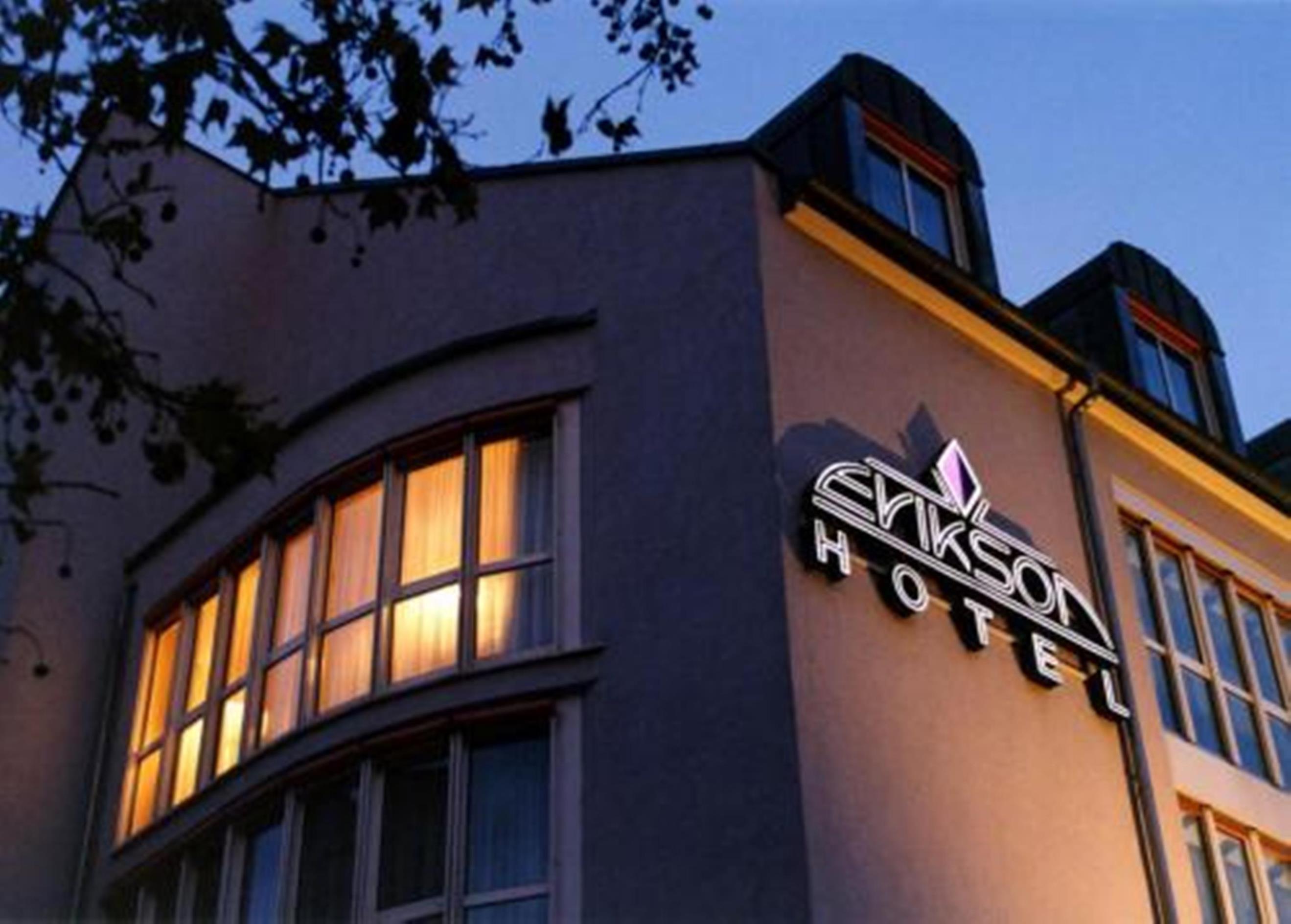 Erikson Hotel Зинделфинген Екстериор снимка