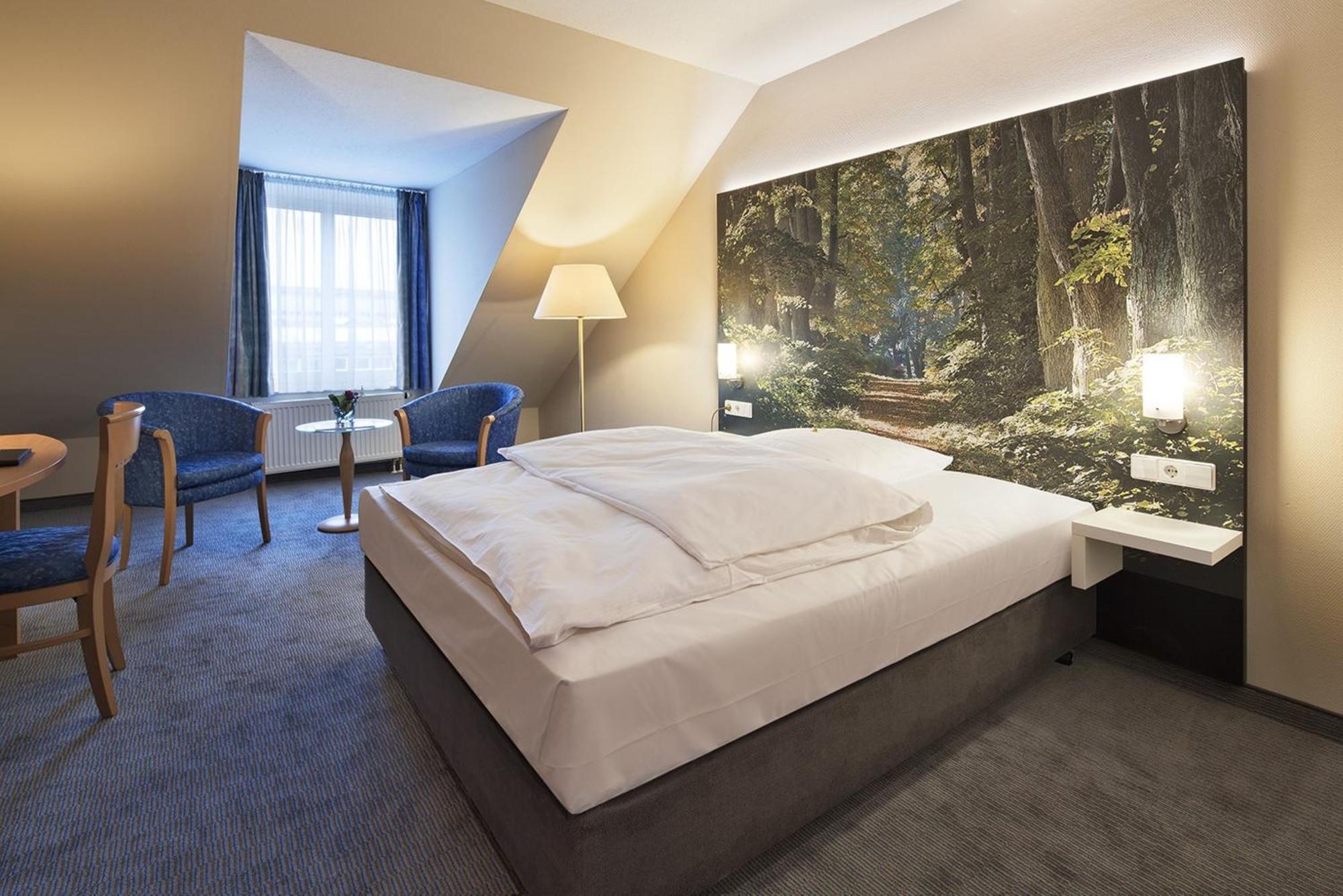 Erikson Hotel Зинделфинген Екстериор снимка